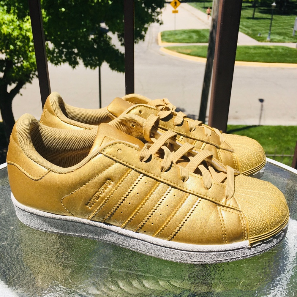 Adidas Superstar Golden Sneakers